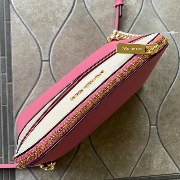 Michael Kors Jet Set Travel Medium Dome Crossbody Rosewood Leather - Picture 4 of 16